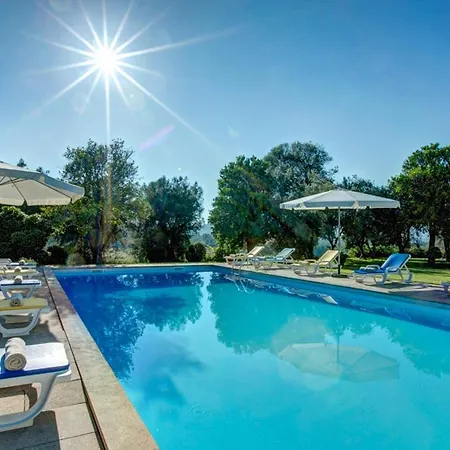 Sleeps 10 Air Con Villa *