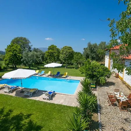 Sleeps 10 Air Con Villa Arribao