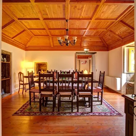 Sleeps 10 Air Con * Arribao