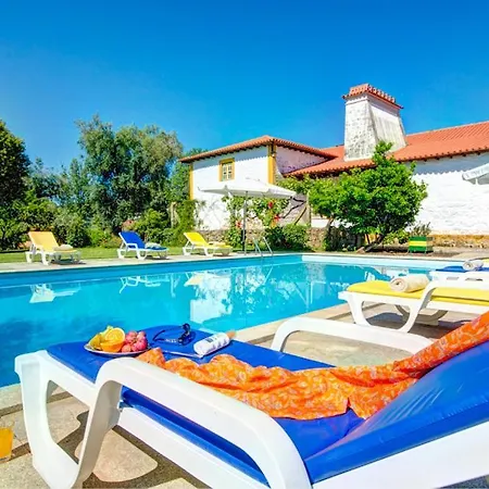 Villa Sleeps 10 Air Con Arribao