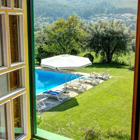 Sleeps 10 Air Con * Arribao